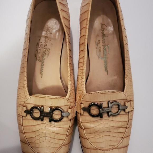 Salvatore Ferragamo alligator pumps - Picture 6 of 10
